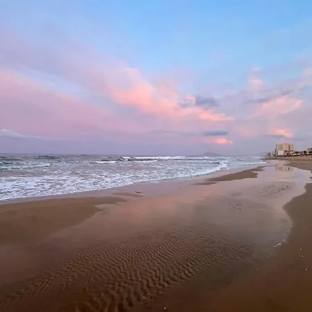 Apartamento Muy Cerca Del Mar, Dos *